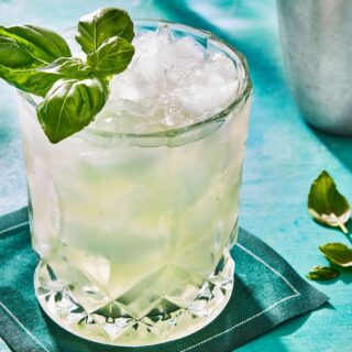 GIN BASIL SMASH